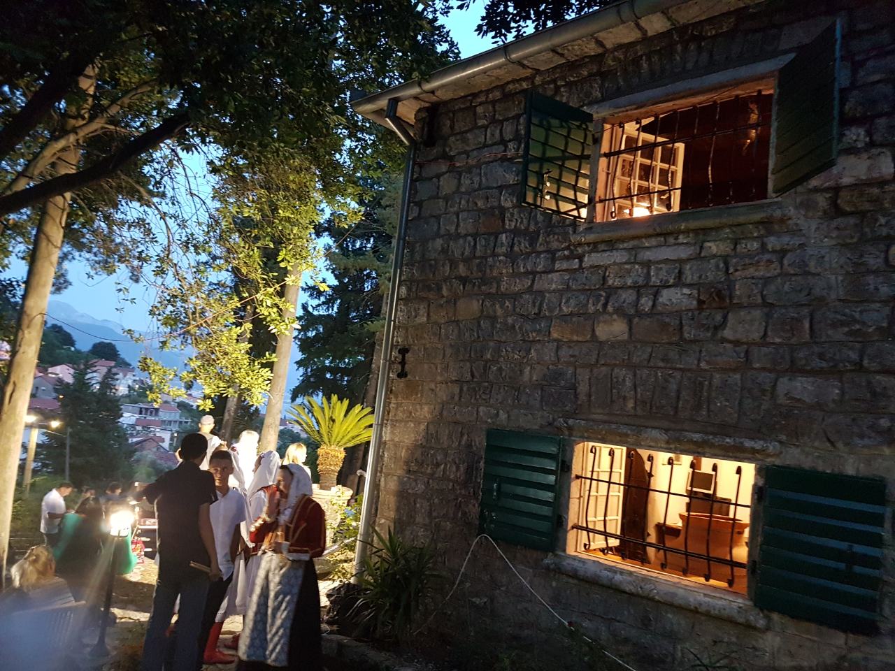 IMG-b19de6c25f2b6868e088279357c90c2e-V